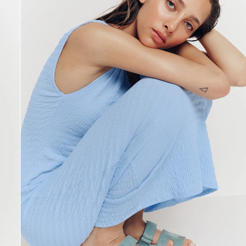 Reformation Palm Knit Dress in Light Blue *NWOT* - Picture 2 of 7